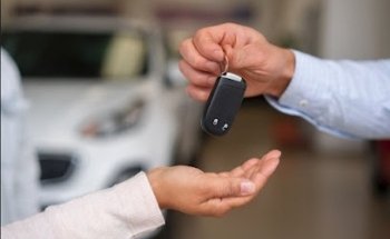 Car Rental Paris - Porte Maillot