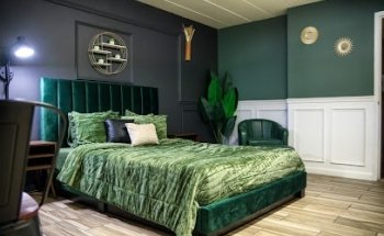 Pines Motor Lodge