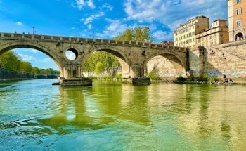 Tour in The City Rome